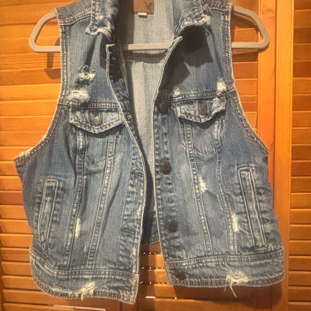 American Eagle distress denim vest